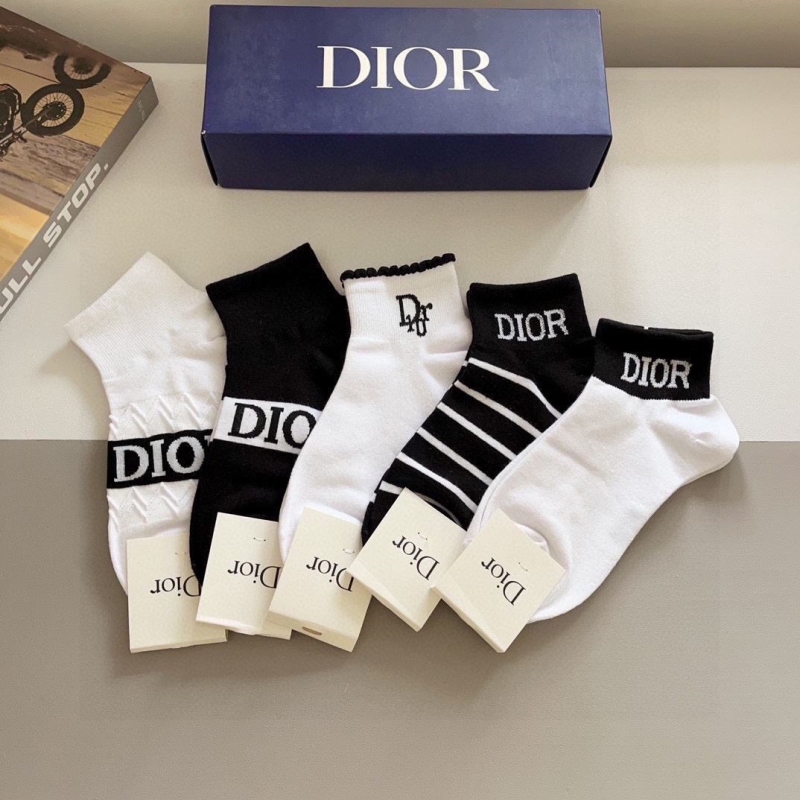 DIOR